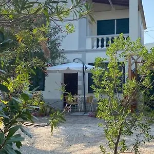Casa vacanze Isola D'elba -magnetite - La Casina, Rio Marina